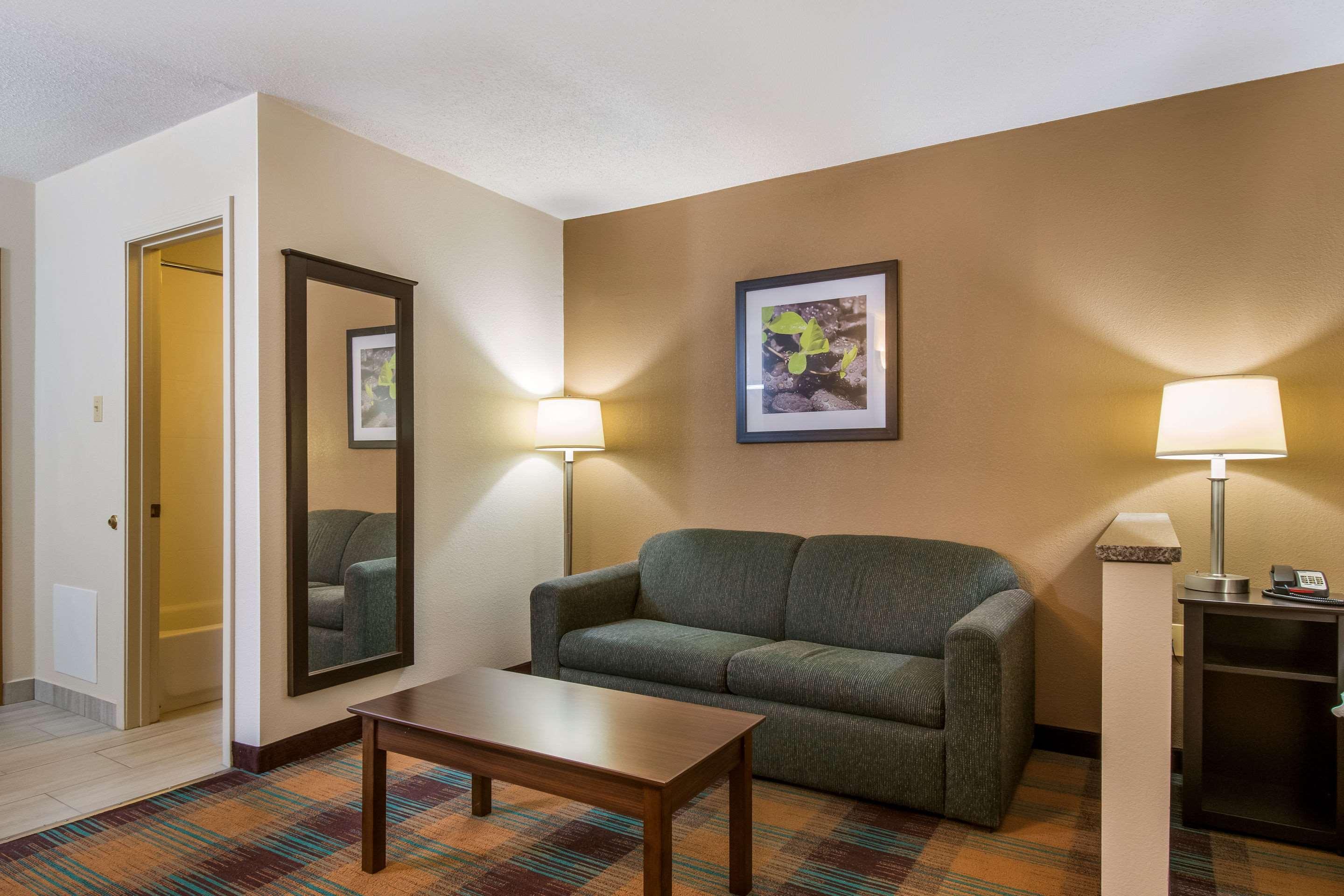 Quality Inn Блуумсбърг Екстериор снимка