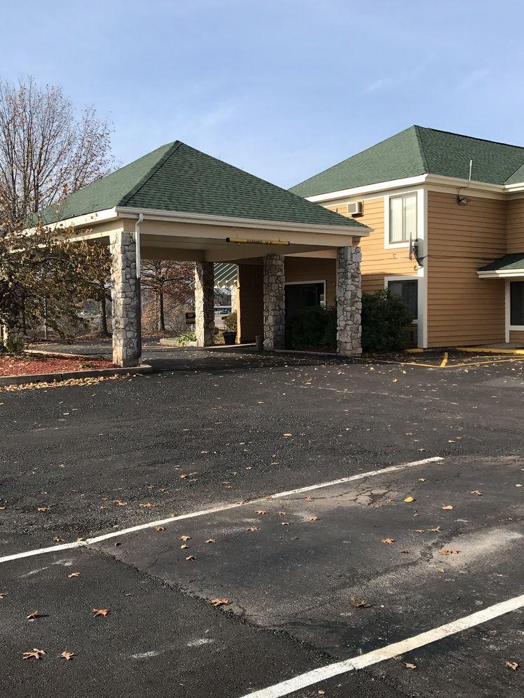 Quality Inn Блуумсбърг Екстериор снимка