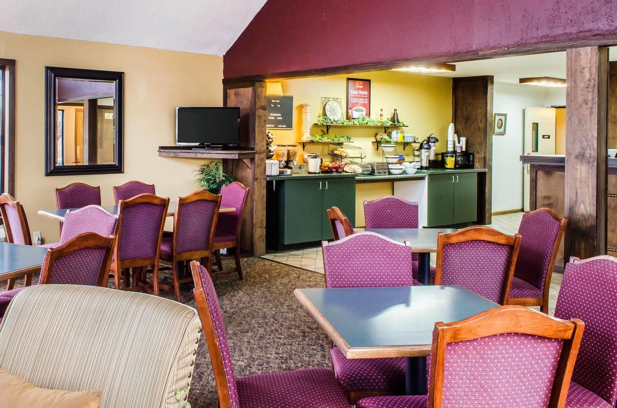 Quality Inn Блуумсбърг Екстериор снимка